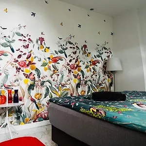 https://chez-helene-luxury-bnb.eindhoven-hotels.net
