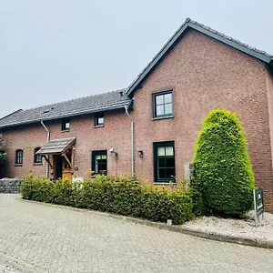  Vakantiehuis Attractive Farmhouse In South Limburg With Terrace